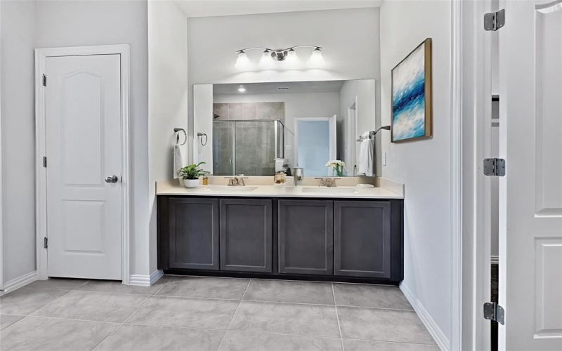 1250 Lamar Drive, Lewisville, TX 75077, 3 Habitaciones Habitaciones , ,2 BañosBaños,Residential Lease,En Alquiler,1250 Lamar Drive,20970711