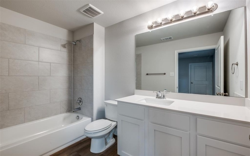 2424 Garden Drive, Dallas, TX 75215, 3 Habitaciones Habitaciones , ,2 BañosBaños,Residential,En Venta,2424 Garden Drive,20970746