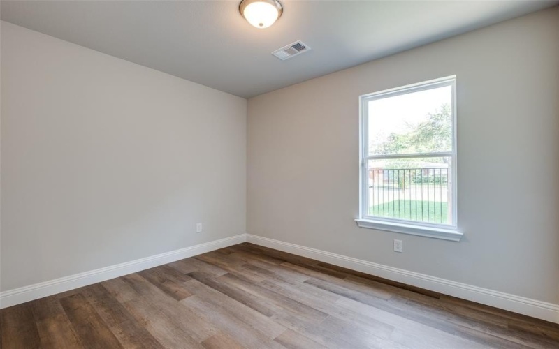 2424 Garden Drive, Dallas, TX 75215, 3 Habitaciones Habitaciones , ,2 BañosBaños,Residential,En Venta,2424 Garden Drive,20970746