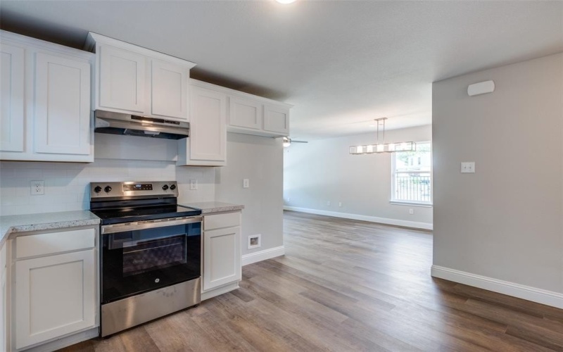 2424 Garden Drive, Dallas, TX 75215, 3 Habitaciones Habitaciones , ,2 BañosBaños,Residential,En Venta,2424 Garden Drive,20970746