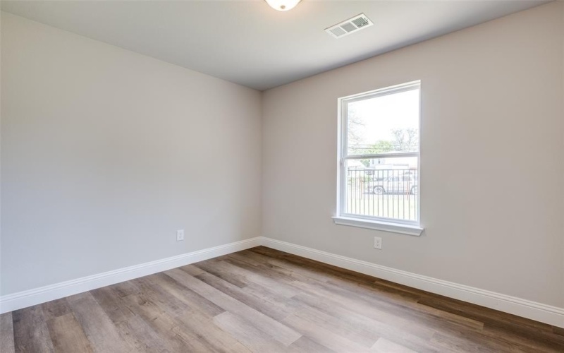2424 Garden Drive, Dallas, TX 75215, 3 Habitaciones Habitaciones , ,2 BañosBaños,Residential,En Venta,2424 Garden Drive,20970746