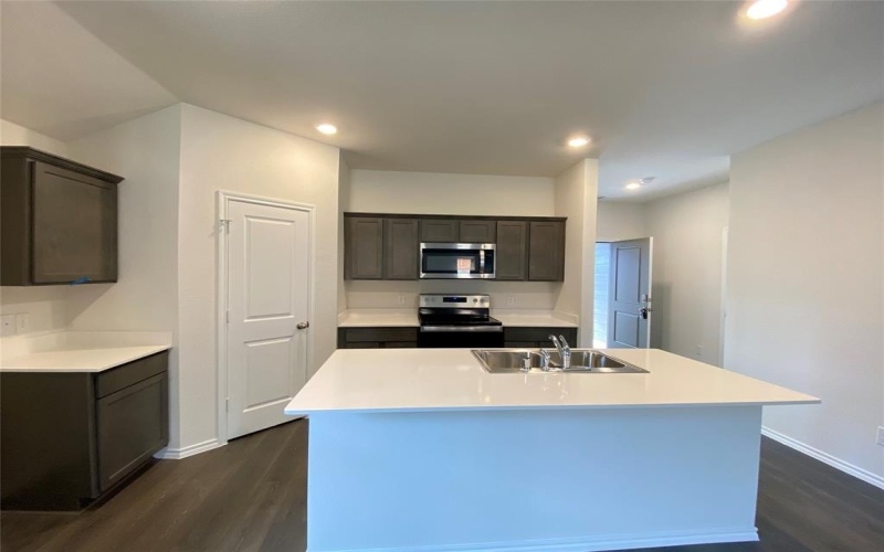 3030 Sweetwater, Forney, TX 75126, 4 Bedrooms Bedrooms, ,2 BathroomsBathrooms,Residential Lease,For Rent,3030 Sweetwater,20970751