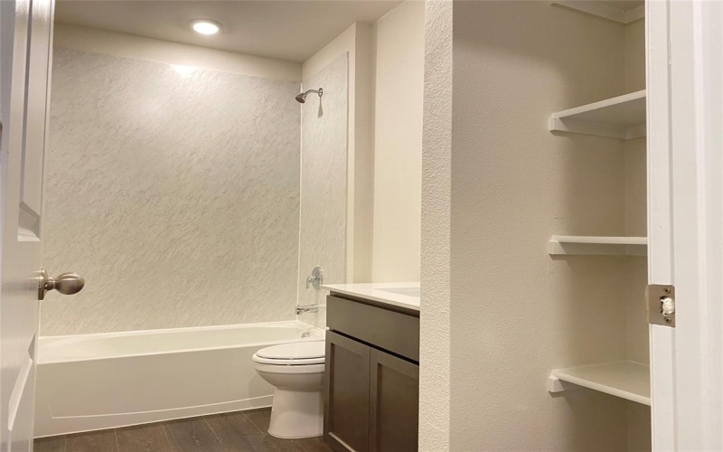 3030 Sweetwater, Forney, TX 75126, 4 Bedrooms Bedrooms, ,2 BathroomsBathrooms,Residential Lease,For Rent,3030 Sweetwater,20970751