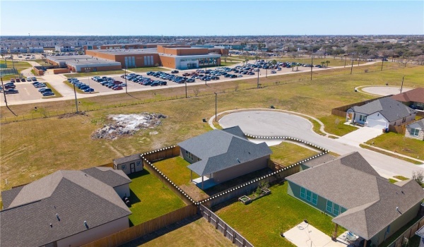 3518 Pineda Street, Corpus Christi, TX 78414, 3 Bedrooms Bedrooms, ,2 BathroomsBathrooms,Residential,For Sale,3518 Pineda Street,455798