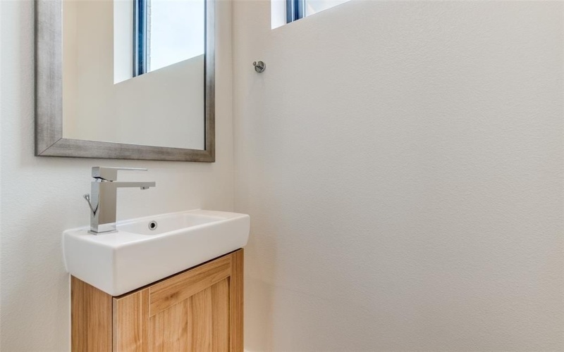 5609 Live Oak Street #107, Dallas, TX 75206, 1 Dormitorio Habitaciones , ,1 BañoBaños,Residential Lease,En Alquiler,5609 Live Oak Street,20970847