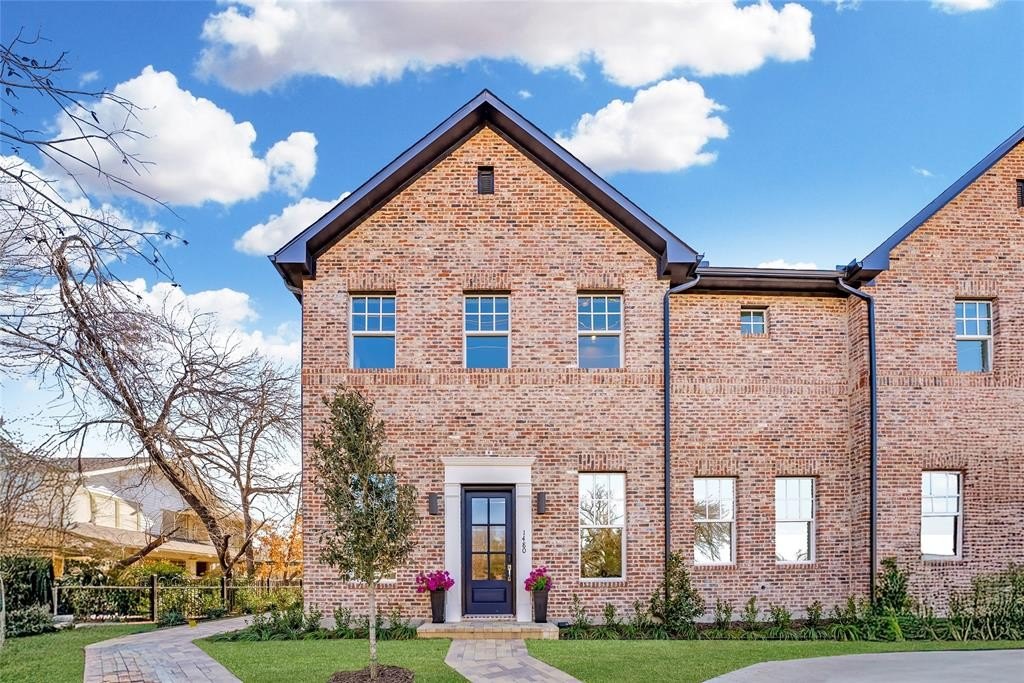 1468 N Avenue, Plano, TX 75074, 3 Bedrooms Bedrooms, ,2 BathroomsBathrooms,Residential,For Sale,1468 N Avenue,20970868