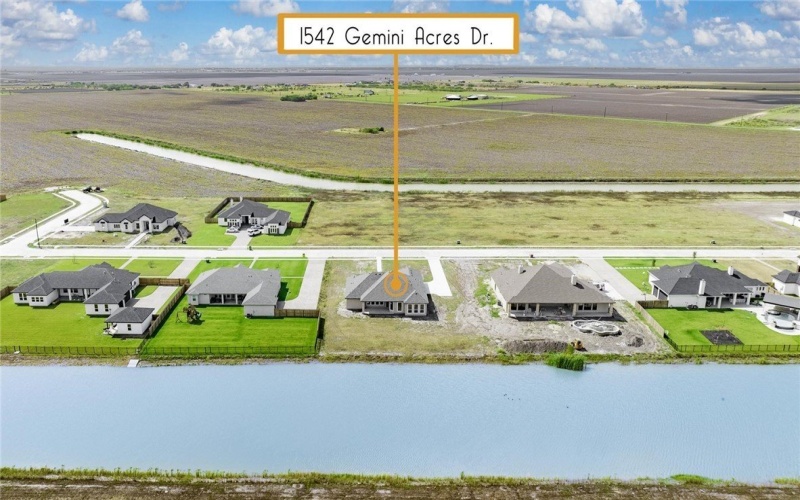 1542 GEMINI ACRES Drive, Corpus Christi, TX 78415, 4 Habitaciones Habitaciones , ,3 BañosBaños,Residential,En Venta,1542 GEMINI ACRES Drive,455799