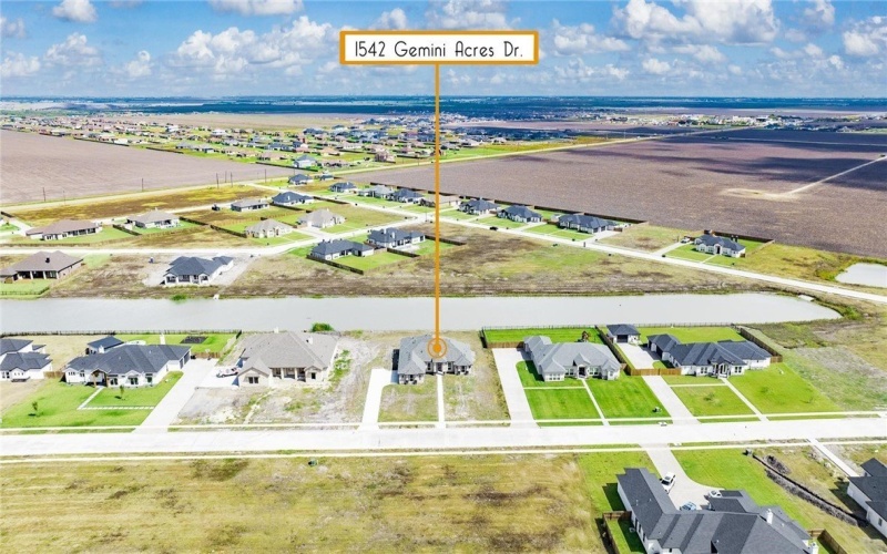 1542 GEMINI ACRES Drive, Corpus Christi, TX 78415, 4 Habitaciones Habitaciones , ,3 BañosBaños,Residential,En Venta,1542 GEMINI ACRES Drive,455799