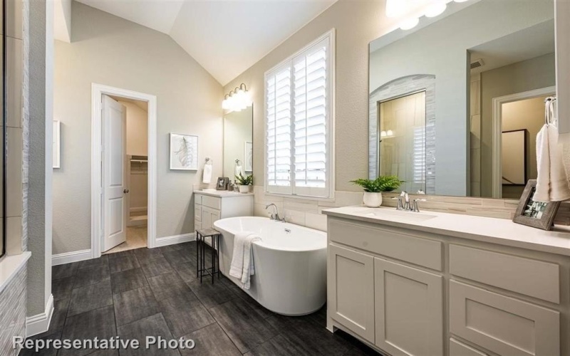 916 Roys Drive, Rockwall, TX 75087, 4 Bedrooms Bedrooms, ,5 BathroomsBathrooms,Residential,For Sale,916 Roys Drive,20970949