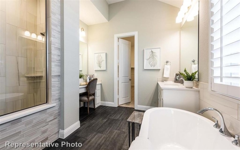 916 Roys Drive, Rockwall, TX 75087, 4 Bedrooms Bedrooms, ,5 BathroomsBathrooms,Residential,For Sale,916 Roys Drive,20970949