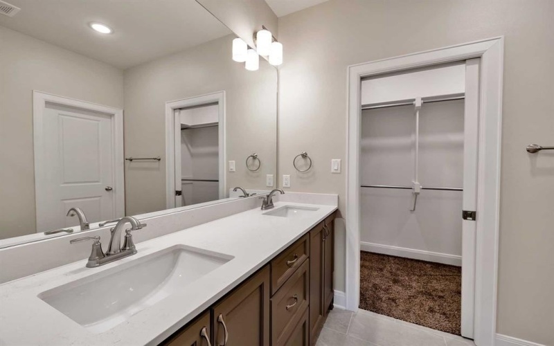 4344 Macnab Drive #30, Tyler, TX 75707, 4 Bedrooms Bedrooms, ,2 BathroomsBathrooms,Residential,For Sale,4344 Macnab Drive,20971069