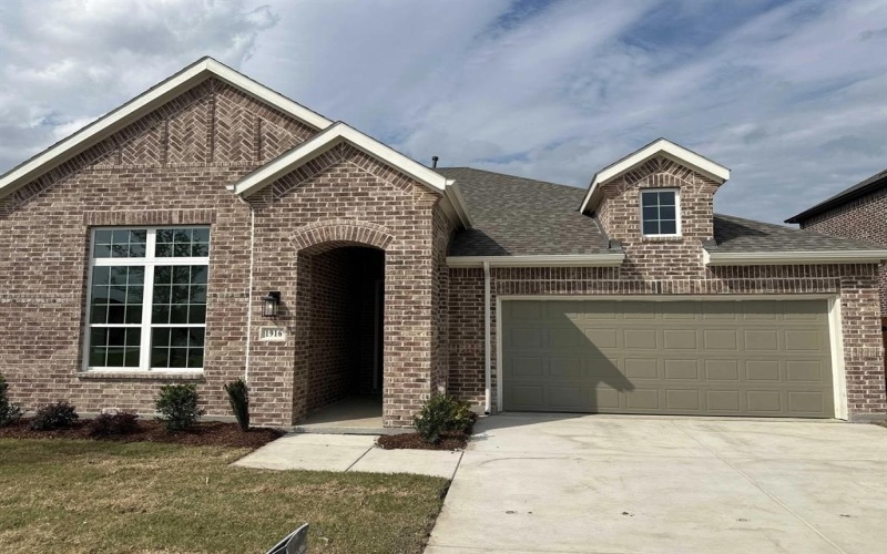 1916 Honey Creek Road, Forney, TX 75126, 4 Bedrooms Bedrooms, ,3 BathroomsBathrooms,Residential,For Sale,1916 Honey Creek Road,20971334