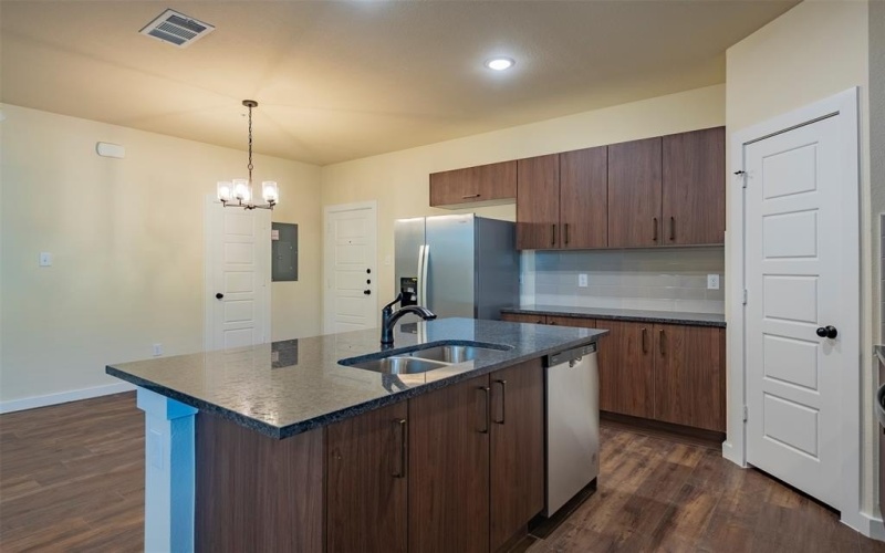 643 Wheatfield Drive, Venus, TX 76084, 2 Habitaciones Habitaciones , ,1 BañoBaños,Residential Lease,En Alquiler,643 Wheatfield Drive,20971383