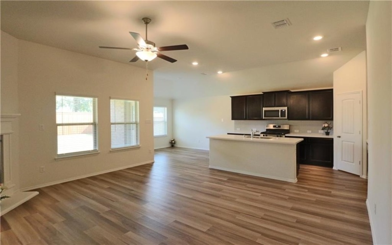 2437 Opaline Drive, Little Elm, TX 76227, 4 Bedrooms Bedrooms, ,2 BathroomsBathrooms,Residential Lease,For Rent,2437 Opaline Drive,20971562