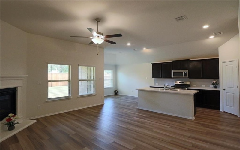 2437 Opaline Drive, Little Elm, TX 76227, 4 Bedrooms Bedrooms, ,2 BathroomsBathrooms,Residential Lease,For Rent,2437 Opaline Drive,20971562