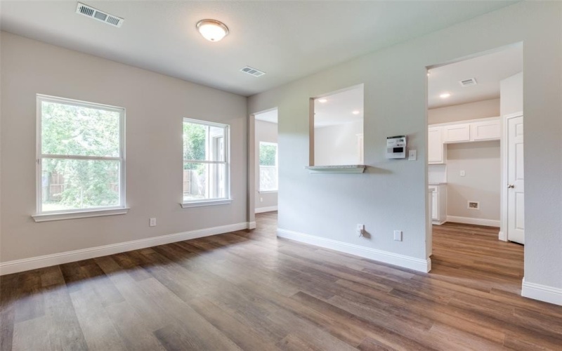 2726 Lawrence Street, Dallas, TX 75215, 3 Bedrooms Bedrooms, ,2 BathroomsBathrooms,Residential,For Sale,2726 Lawrence Street,20971600