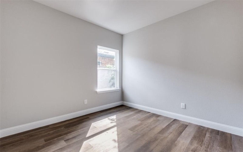2726 Lawrence Street, Dallas, TX 75215, 3 Bedrooms Bedrooms, ,2 BathroomsBathrooms,Residential,For Sale,2726 Lawrence Street,20971600