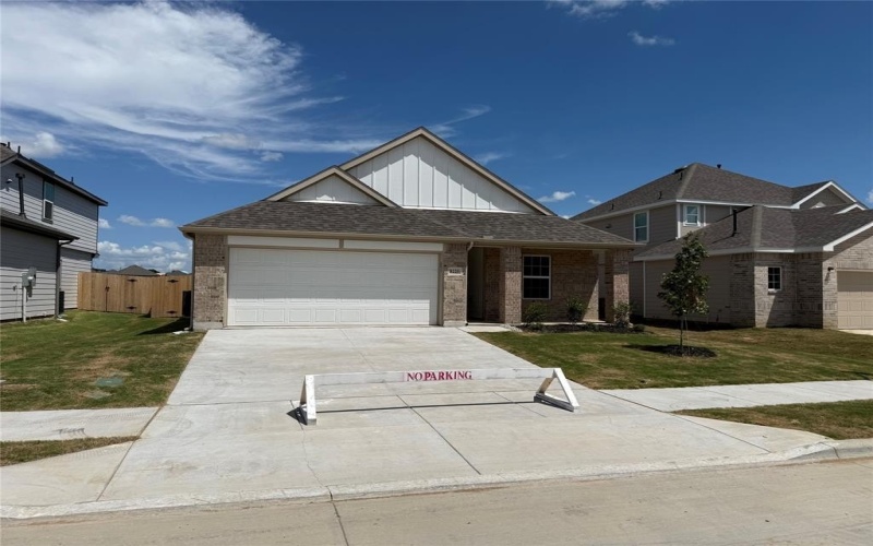 9225 Union Pacific Drive, Fort Worth, TX 76036, 4 Bedrooms Bedrooms, ,3 BathroomsBathrooms,Residential,For Sale,9225 Union Pacific Drive,20971680
