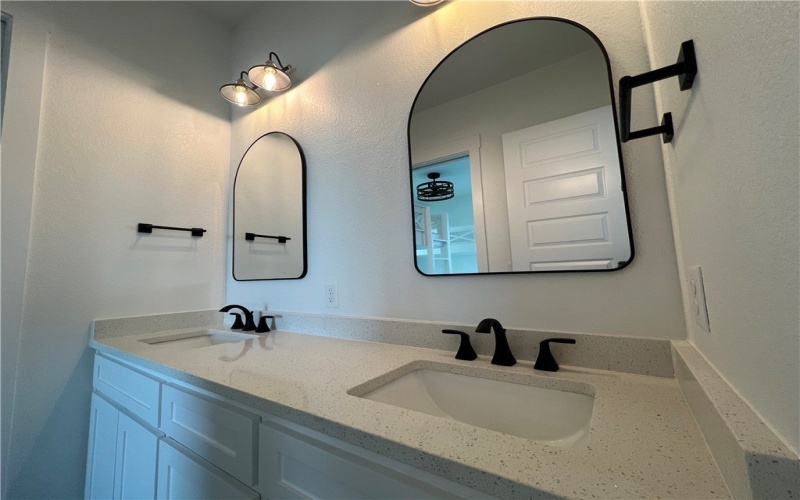 118 Frontside Drive, Corpus Christi, TX 78418, 6 Bedrooms Bedrooms, ,7 BathroomsBathrooms,Residential,For Sale,118 Frontside Drive,455892