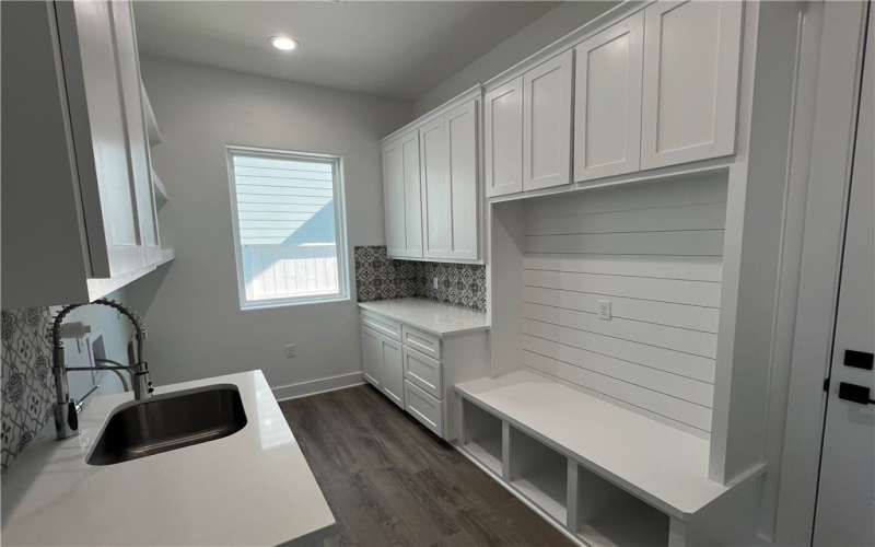 118 Frontside Drive, Corpus Christi, TX 78418, 6 Bedrooms Bedrooms, ,7 BathroomsBathrooms,Residential,For Sale,118 Frontside Drive,455892