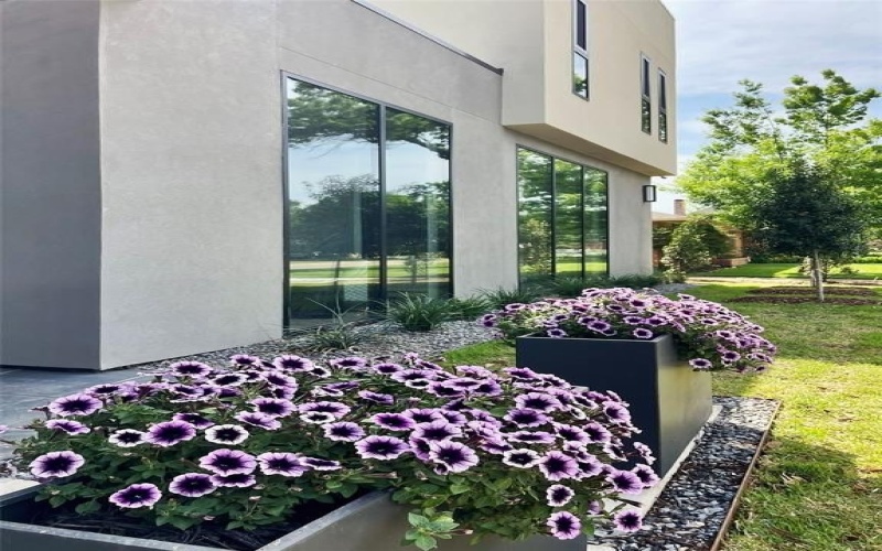 10236 Crestover Drive, Dallas, TX 75229, 5 Bedrooms Bedrooms, ,7 BathroomsBathrooms,Residential,For Sale,10236 Crestover Drive,20971443