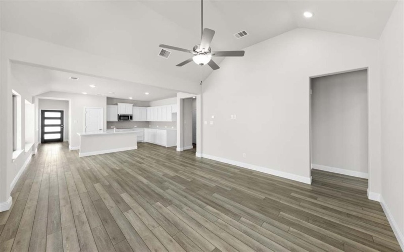 1409 Grove Pond, Forney, TX 75126, 3 Bedrooms Bedrooms, ,2 BathroomsBathrooms,Residential,For Sale,1409 Grove Pond,20971482
