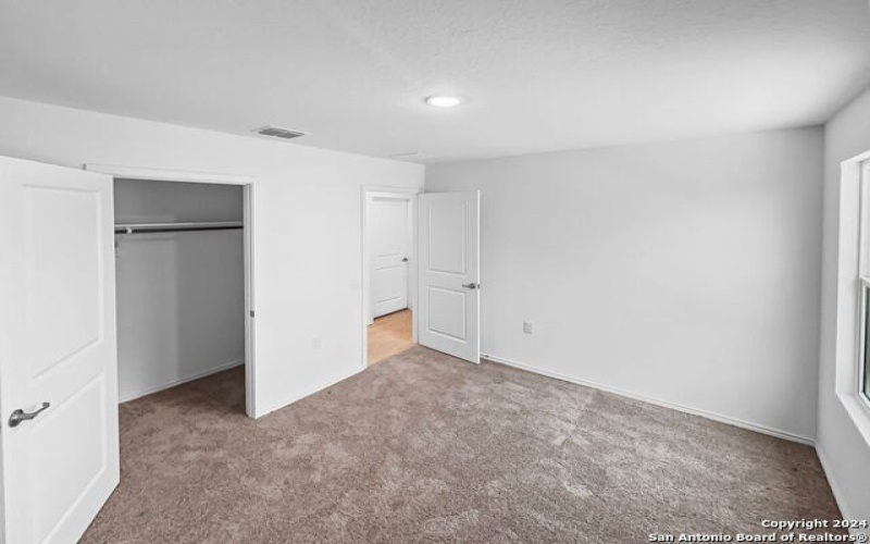 3834 S Kurz Plaza, San Antonio, TX 78211, 3 Habitaciones Habitaciones , ,2 BañosBaños,Residential Lease,En Alquiler,3834 S Kurz Plaza,1876280