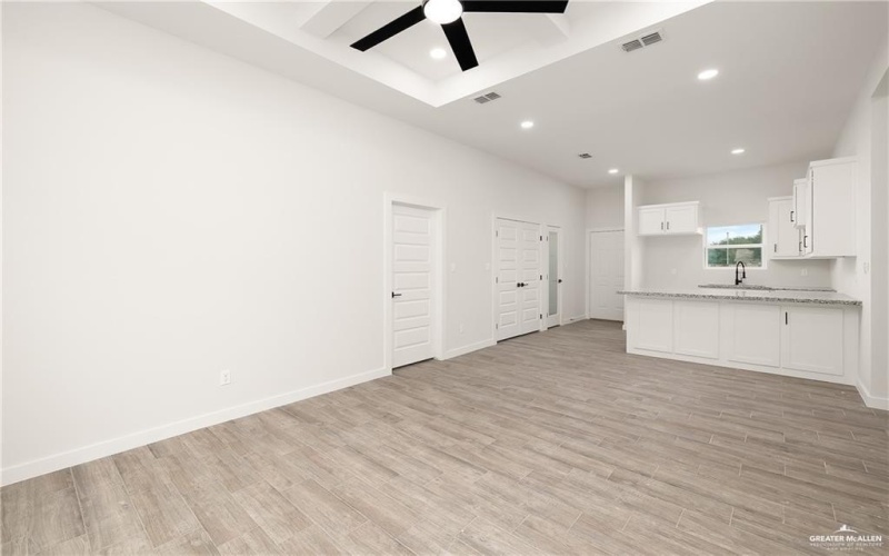 1321 Joscelyn Drive #3, Edinburg, TX 78541, 3 Bedrooms Bedrooms, ,2 BathroomsBathrooms,Residential Lease,For Rent,1321 Joscelyn Drive,473907