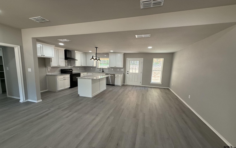 357 Private Road 6292, Mineola, TX 75773, 3 Bedrooms Bedrooms, ,2 BathroomsBathrooms,Residential,For Sale,357 Private Road 6292,25009223