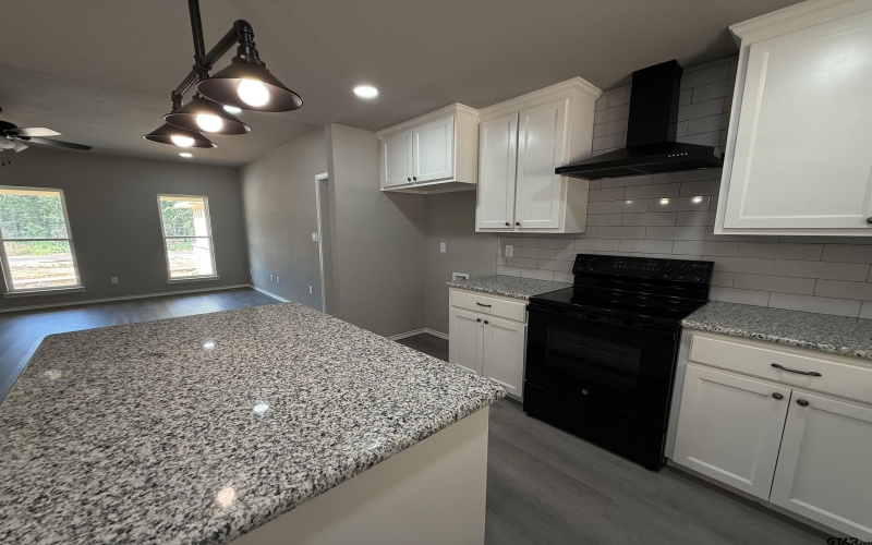 357 Private Road 6292, Mineola, TX 75773, 3 Bedrooms Bedrooms, ,2 BathroomsBathrooms,Residential,For Sale,357 Private Road 6292,25009223