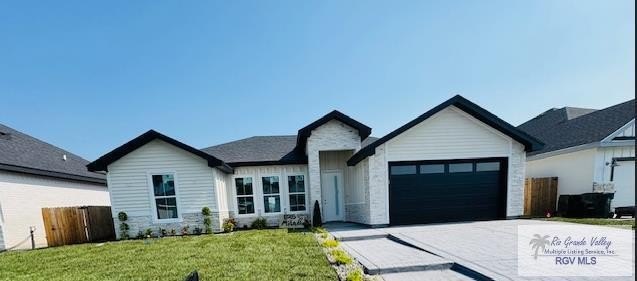 825 MILANIA DR, LA FERIA, TX 78589, 3 Bedrooms Bedrooms, ,2 BathroomsBathrooms,Residential,For Sale,825 MILANIA DR,29764503