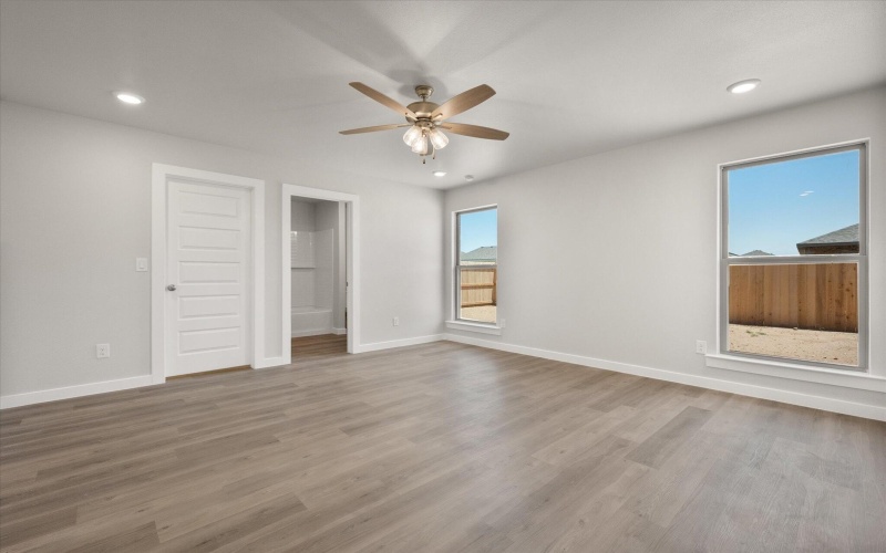 2311 134th Street, Lubbock, TX 79423, 3 Habitaciones Habitaciones , ,2 BañosBaños,Residential,En Venta,2311 134th Street,202556424