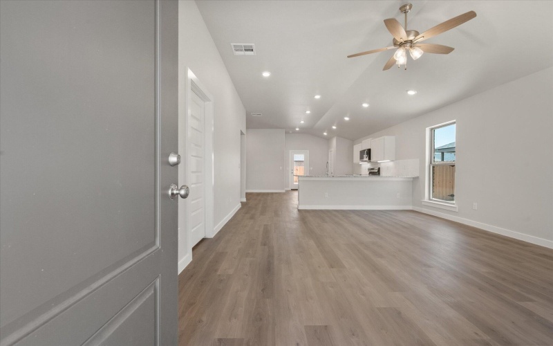 2311 134th Street, Lubbock, TX 79423, 3 Habitaciones Habitaciones , ,2 BañosBaños,Residential,En Venta,2311 134th Street,202556424