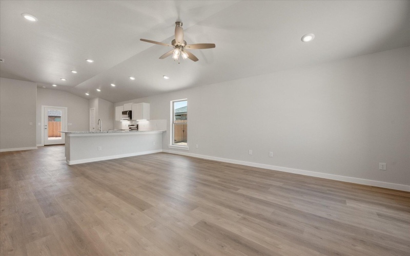 2311 134th Street, Lubbock, TX 79423, 3 Habitaciones Habitaciones , ,2 BañosBaños,Residential,En Venta,2311 134th Street,202556424