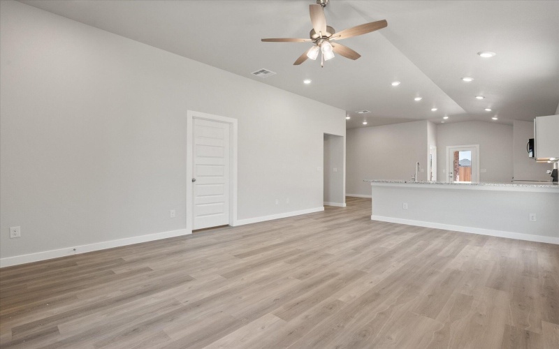 2311 134th Street, Lubbock, TX 79423, 3 Habitaciones Habitaciones , ,2 BañosBaños,Residential,En Venta,2311 134th Street,202556424