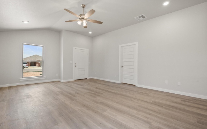 2311 134th Street, Lubbock, TX 79423, 3 Habitaciones Habitaciones , ,2 BañosBaños,Residential,En Venta,2311 134th Street,202556424