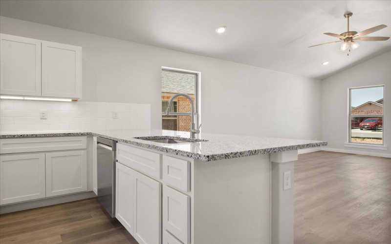 2311 134th Street, Lubbock, TX 79423, 3 Habitaciones Habitaciones , ,2 BañosBaños,Residential,En Venta,2311 134th Street,202556424