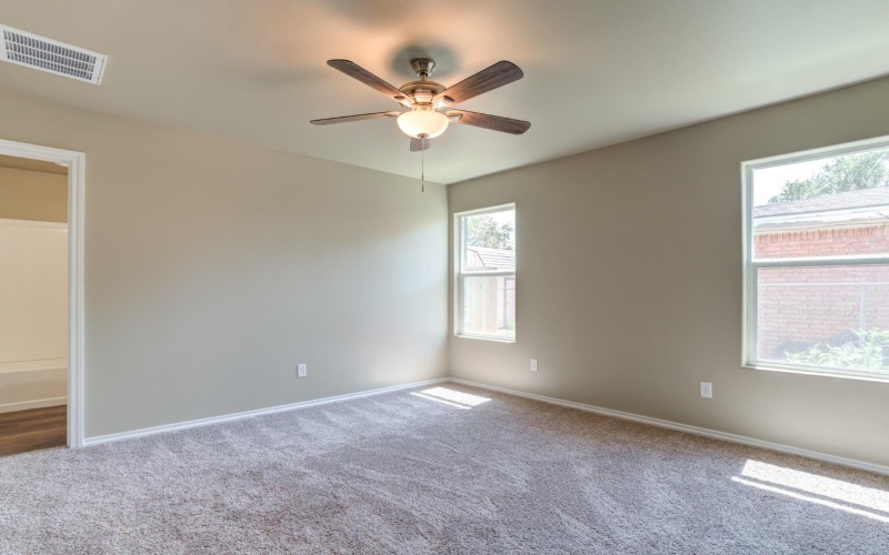 930 E Municipal Drive, Lubbock, TX 79403, 3 Bedrooms Bedrooms, ,2 BathroomsBathrooms,Residential,For Sale,930 E Municipal Drive,202556464
