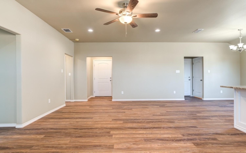 930 E Municipal Drive, Lubbock, TX 79403, 3 Bedrooms Bedrooms, ,2 BathroomsBathrooms,Residential,For Sale,930 E Municipal Drive,202556464