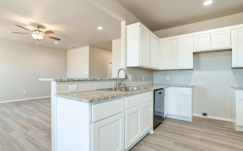 936 E Municipal Drive, Lubbock, TX 79403, 3 Habitaciones Habitaciones , ,2 BañosBaños,Residential,En Venta,936 E Municipal Drive,202556468