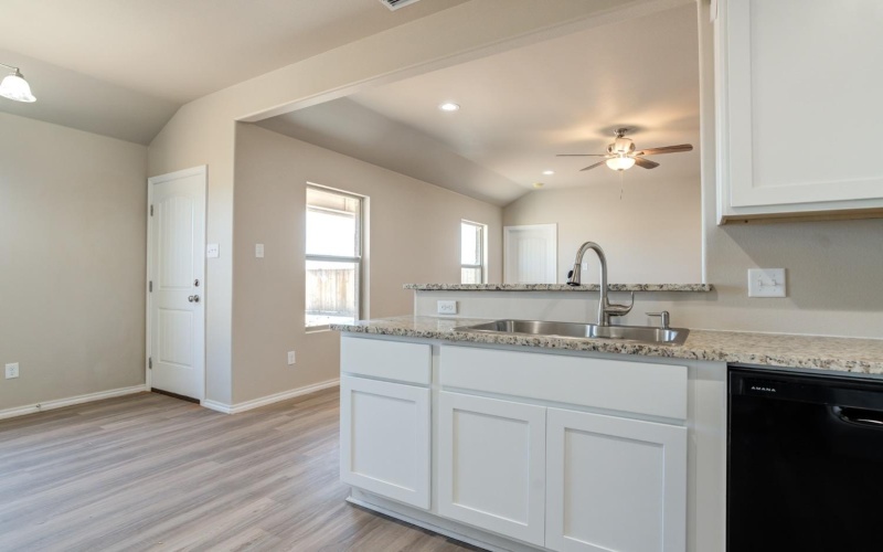 936 E Municipal Drive, Lubbock, TX 79403, 3 Habitaciones Habitaciones , ,2 BañosBaños,Residential,En Venta,936 E Municipal Drive,202556468