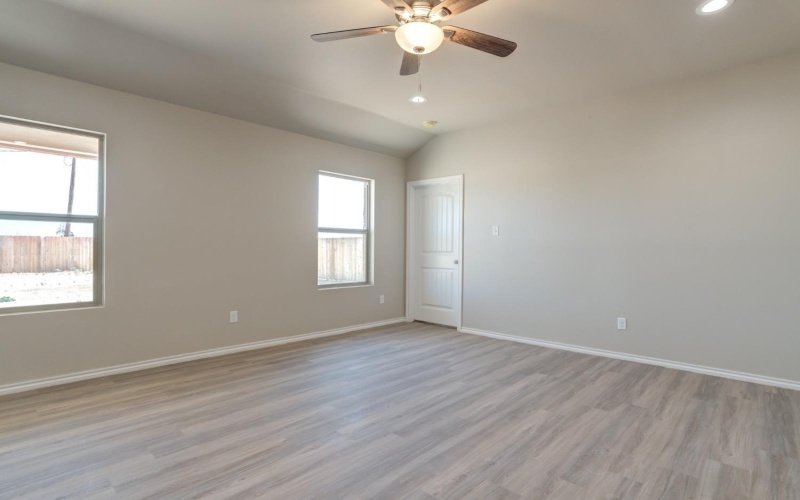 936 E Municipal Drive, Lubbock, TX 79403, 3 Habitaciones Habitaciones , ,2 BañosBaños,Residential,En Venta,936 E Municipal Drive,202556468