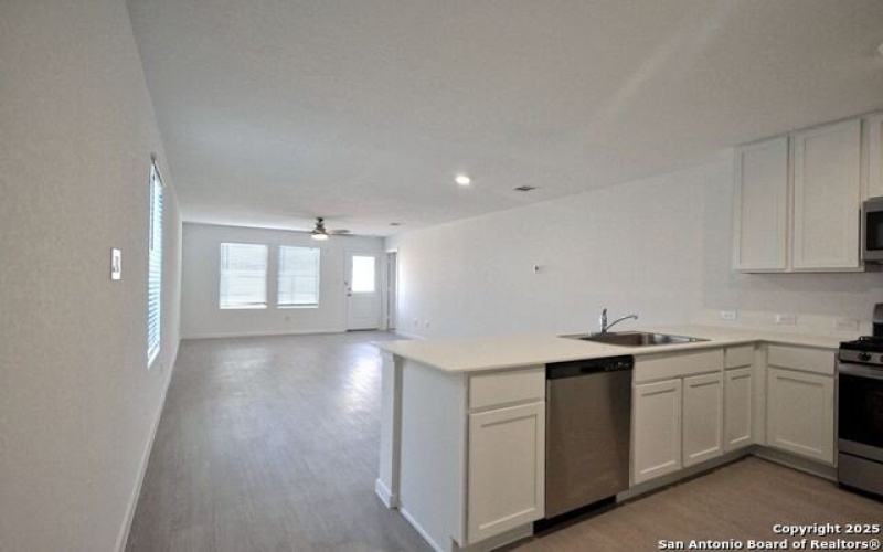 3716 Axis Hill, New Braunfels, TX 78132, 3 Bedrooms Bedrooms, ,2 BathroomsBathrooms,Residential Lease,For Rent,3716 Axis Hill,1876398