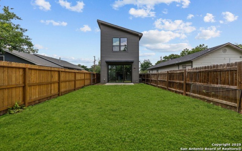 1334 N Center, San Antonio, TX 78202, 3 Habitaciones Habitaciones , ,2 BañosBaños,Residential,En Venta,1334 N Center,1876501