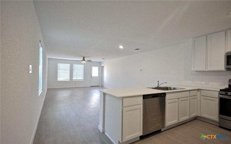3716 Axis Hill, New Braunfels, TX 78132, 3 Bedrooms Bedrooms, ,2 BathroomsBathrooms,Residential Lease,For Rent,3716 Axis Hill,583604