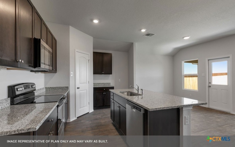 315 BLUETICK Trail, Seguin, TX 78155, 4 Habitaciones Habitaciones , ,2 BañosBaños,Residential,En Venta,315 BLUETICK Trail,583746