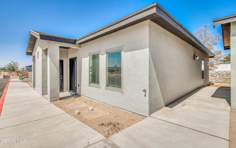 12879 Bret Harte Drive, El Paso, TX 79928, 2 Bedrooms Bedrooms, ,Residential Multi Family,For Sale,12879 Bret Harte Drive,924770