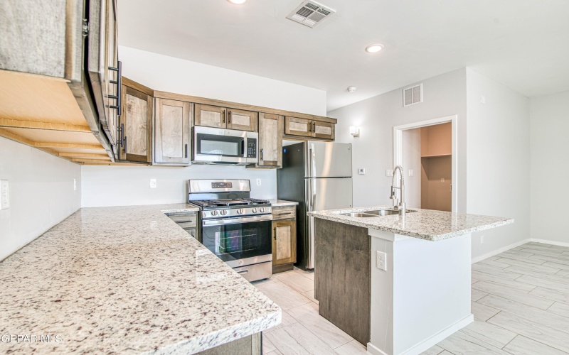 12879 Bret Harte Drive, El Paso, TX 79928, 2 Bedrooms Bedrooms, ,Residential Multi Family,For Sale,12879 Bret Harte Drive,924770