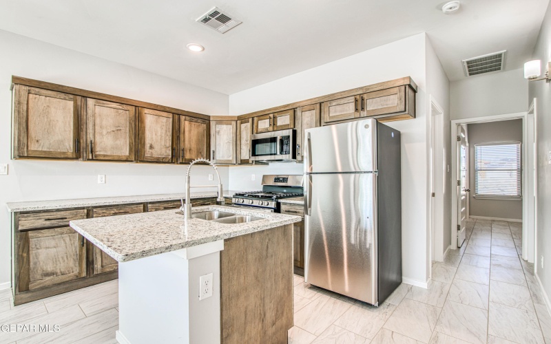 12879 Bret Harte Drive, El Paso, TX 79928, 2 Bedrooms Bedrooms, ,Residential Multi Family,For Sale,12879 Bret Harte Drive,924770