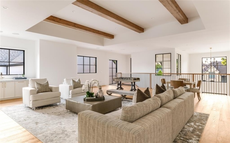 7226 Colgate Avenue, Dallas, TX 75225, 5 Bedrooms Bedrooms, ,6 BathroomsBathrooms,Residential,For Sale,7226 Colgate Avenue,20854140